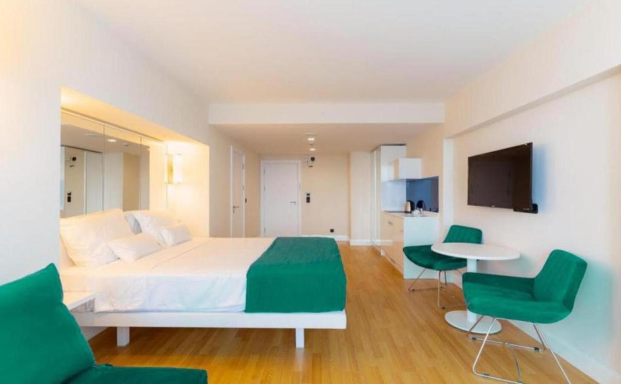 Apartments Orbi City Sea View Батумі Екстер'єр фото